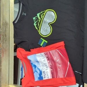 NWT Back To School Bundle DSG Dicks Sporting  Goods 2 NWT boys t-shirts